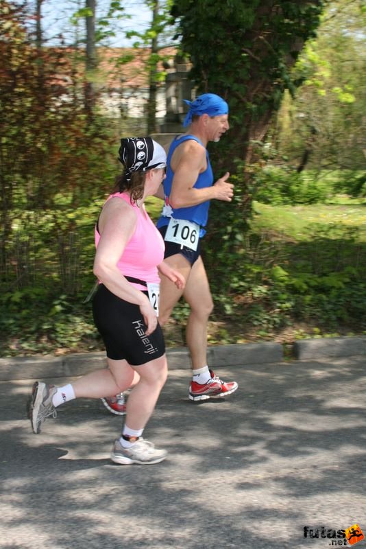 Sárvár 12 és 24 órás futás ultramarathon, Nyuszi és Steve