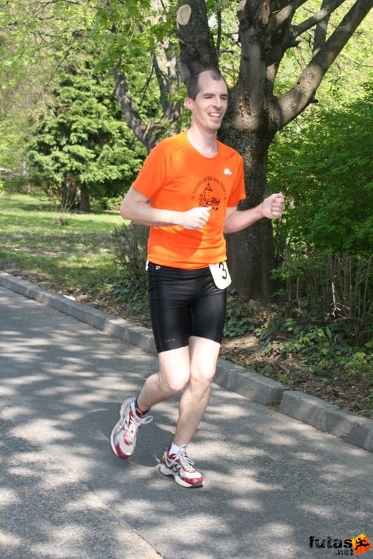 Sárvár 12 és 24 órás futás ultramarathon, Ádi