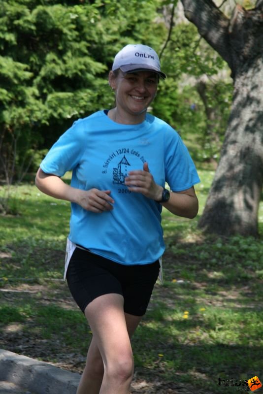Sárvár 12 és 24 órás futás ultramarathon, Péntek Anita