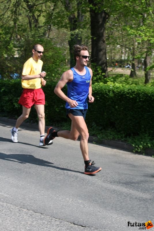 Sárvár 12 és 24 órás futás ultramarathon, Krisz száguld