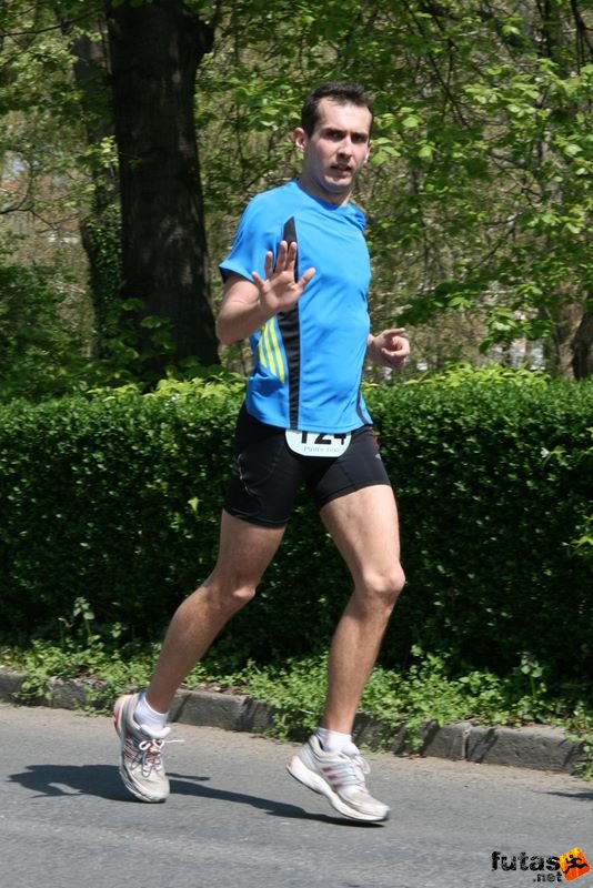 Sárvár 12 és 24 órás futás ultramarathon, PINTÉR Tibor