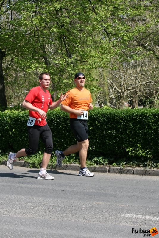 Sárvár 12 és 24 órás futás ultramarathon, Fodor Gábor, Molnár Zsolt
,