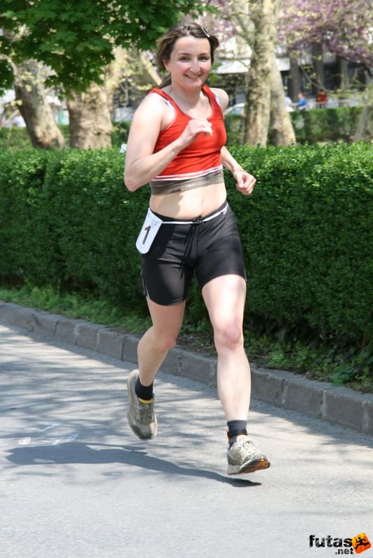 Sárvár 12 és 24 órás futás ultramarathon, Ági