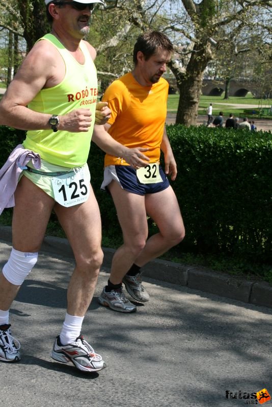 Sárvár 12 és 24 órás futás ultramarathon, Robi és Gábor