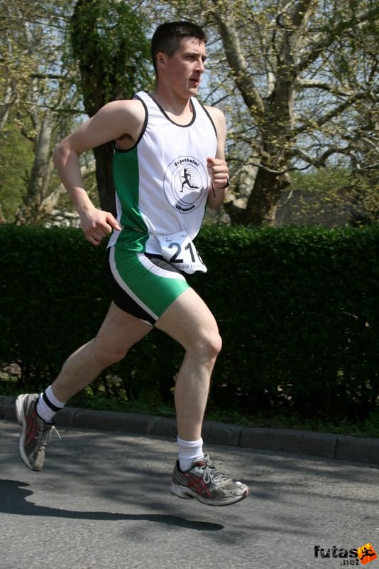 Sárvár 12 és 24 órás futás ultramarathon, Gaál Ferenc, Szigethalmi ultrafutók