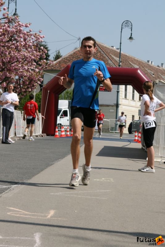 Sárvár 12 és 24 órás futás ultramarathon, PINTÉR Tibor