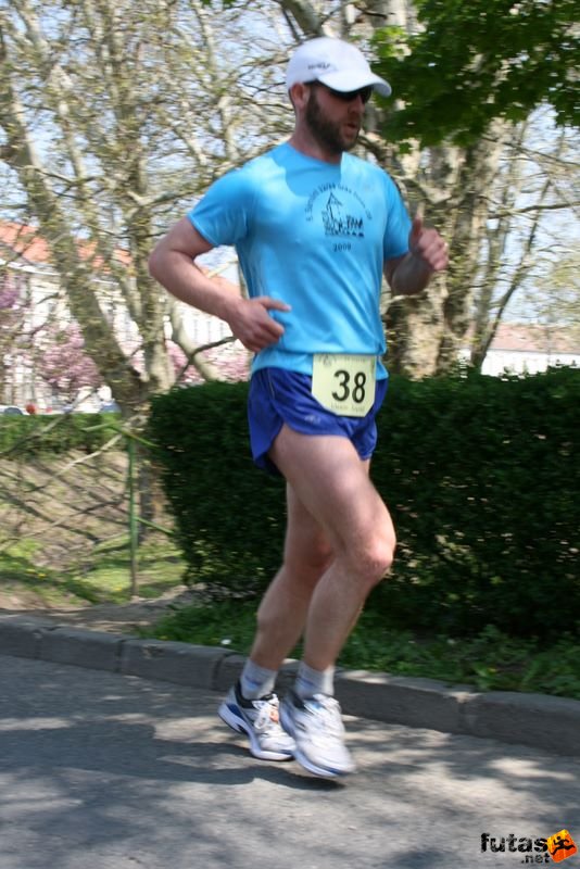 Sárvár 12 és 24 órás futás ultramarathon, János Árpád 24 órás futó