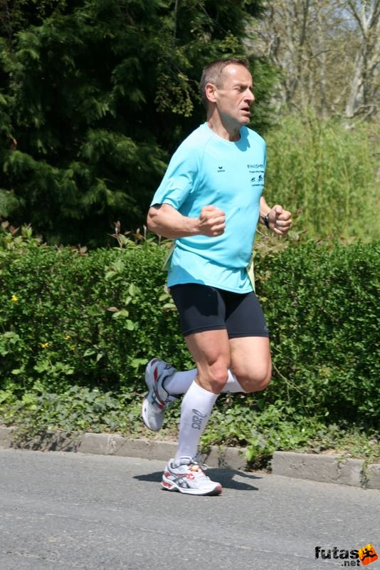 Sárvári Futás futók, Szőnyi Ferenc ironman
