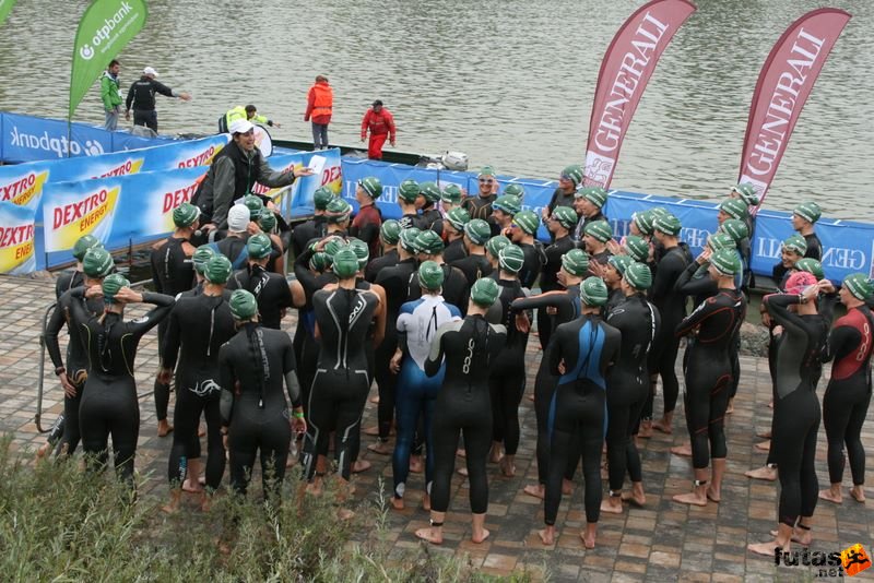 Triathlon World Championship triathlon_budapest_7395.jpg Triathlon World Championship Swimming úszás, triathlon_budapest_7395.jpg