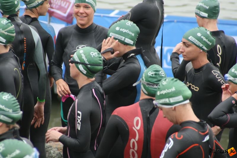 Triathlon World Championship triathlon_budapest_7408.jpg Triathlon World Championship Swimming úszás, triathlon_budapest_7408.jpg