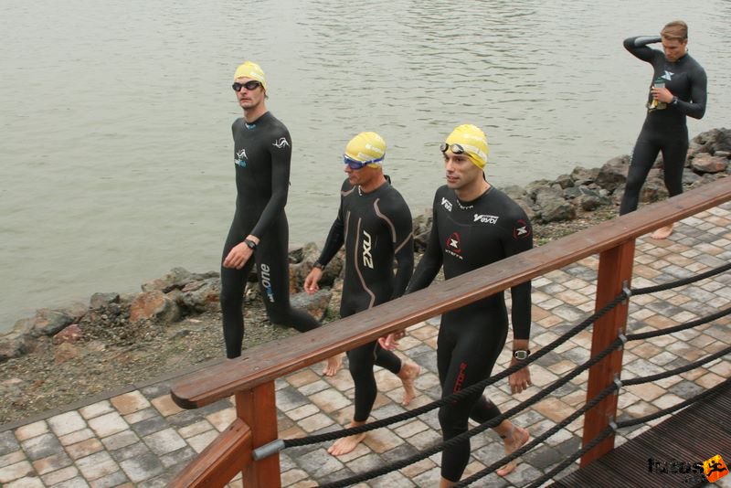 Triathlon World Championship triathlon_budapest_7424.jpg Triathlon World Championship Swimming úszás, triathlon_budapest_7424.jpg