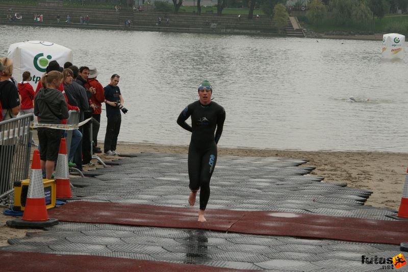 Triathlon World Championship triathlon_budapest_7464.jpg Triathlon World Championship Swimming úszás, triathlon_budapest_7464.jpg