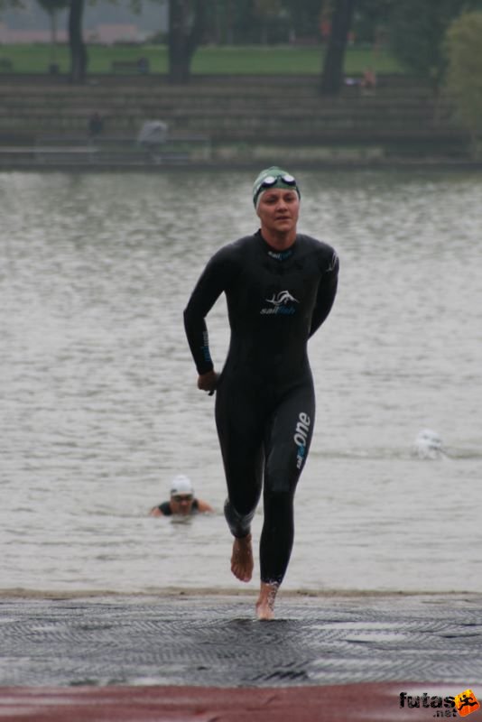 Triathlon World Championship triathlon_budapest_7492.jpg Triathlon World Championship Swimming úszás, triathlon_budapest_7492.jpg