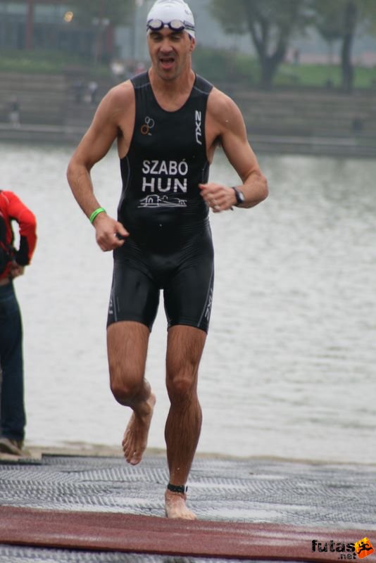 Triathlon World Championship triathlon_budapest_7494.jpg Triathlon World Championship Swimming úszás, triathlon_budapest_7494.jpg