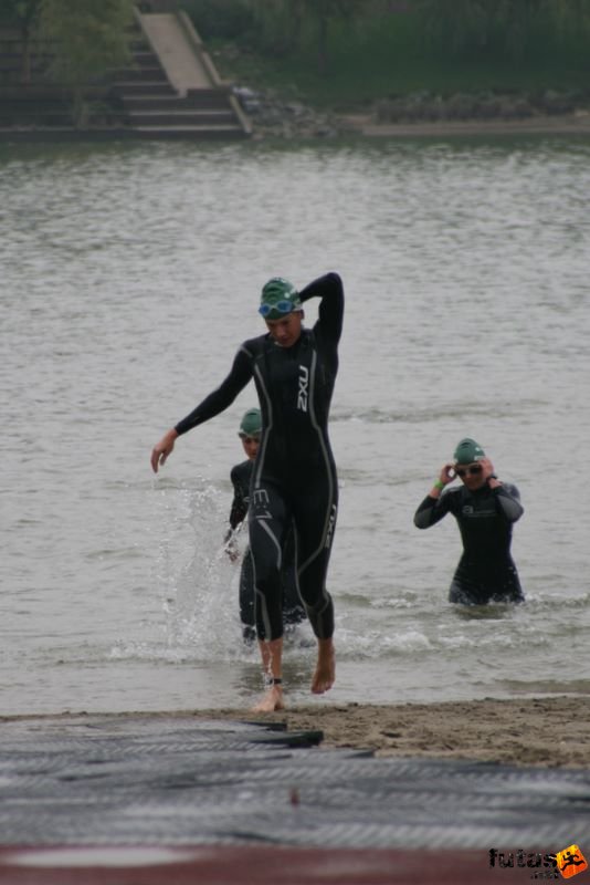 Triathlon World Championship triathlon_budapest_7495.jpg Triathlon World Championship Swimming úszás, triathlon_budapest_7495.jpg