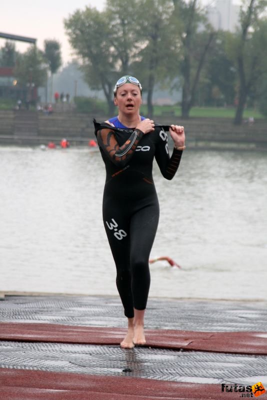 Triathlon World Championship triathlon_budapest_7497.jpg Triathlon World Championship Swimming úszás, triathlon_budapest_7497.jpg