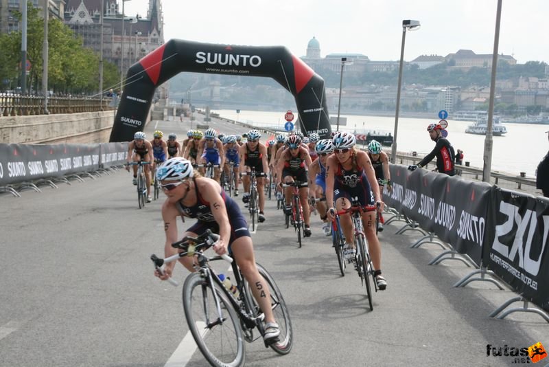 Triathlon World Championship Elite Women bicycle race, MARY BETH ELLIS USA