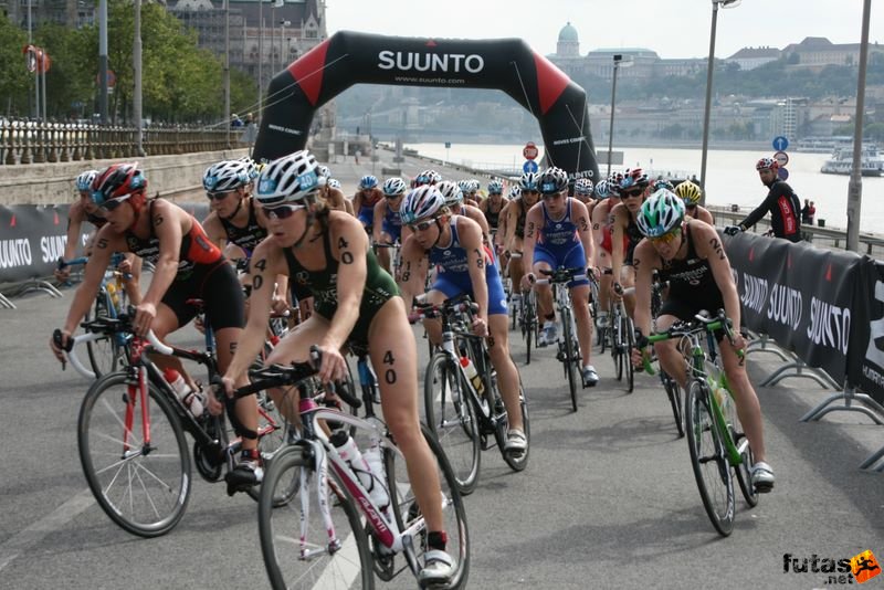 Triathlon World Championship Elite Women bicycle race, triathlon_budapest_7987.jpg