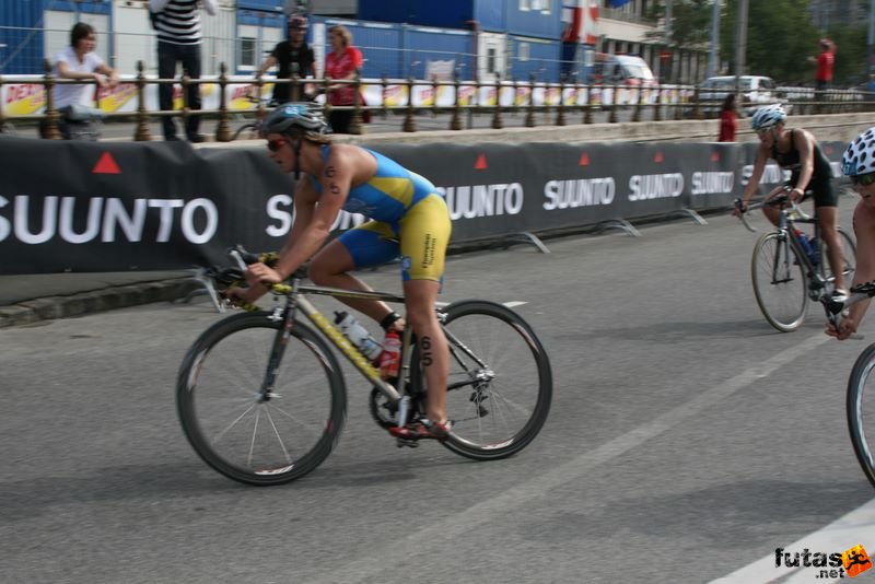Triathlon World Championship Elite Women bicycle race, triathlon_budapest_8006.jpg