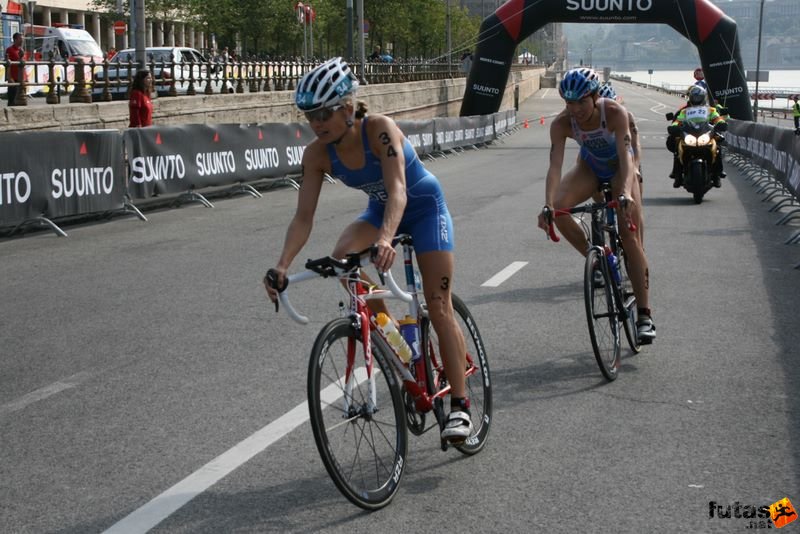 Triathlon World Championship Elite Women bicycle race, triathlon_budapest_8052.jpg