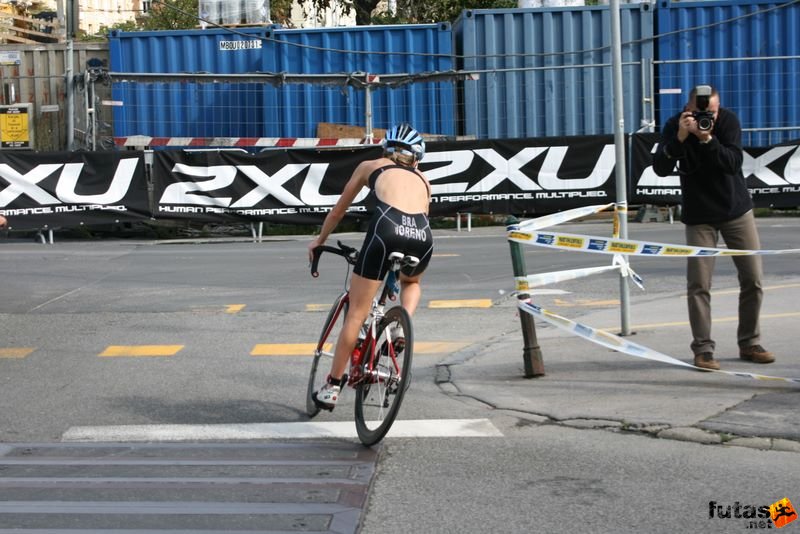 Triathlon World Championship Elite Women bicycle race, triathlon_budapest_8054.jpg
