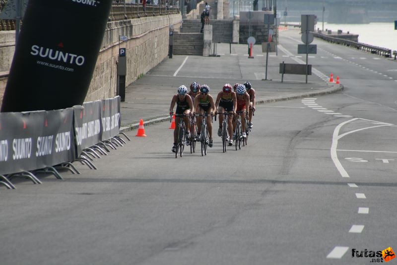 Triathlon World Championship Elite Women bicycle race, triathlon_budapest_8055.jpg