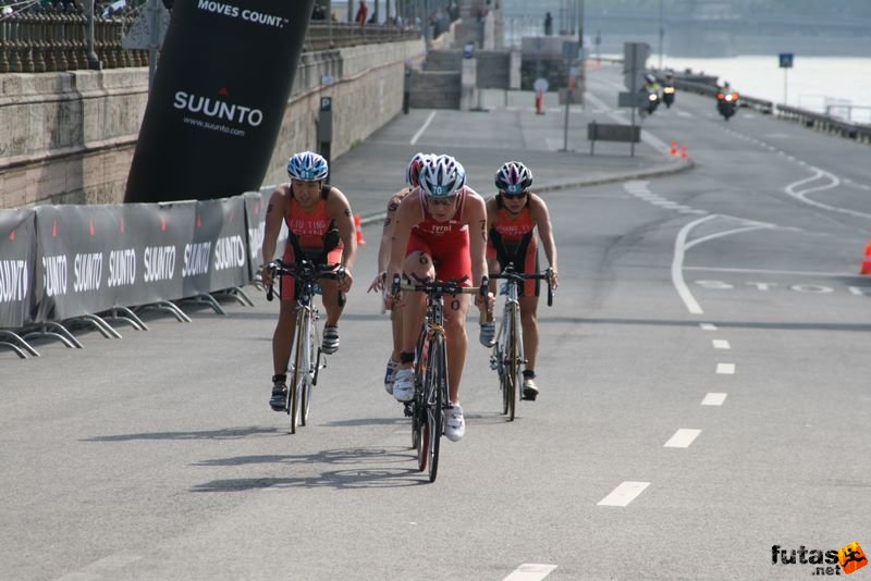 Triathlon World Championship Elite Women bicycle race, triathlon_budapest_8063.jpg
