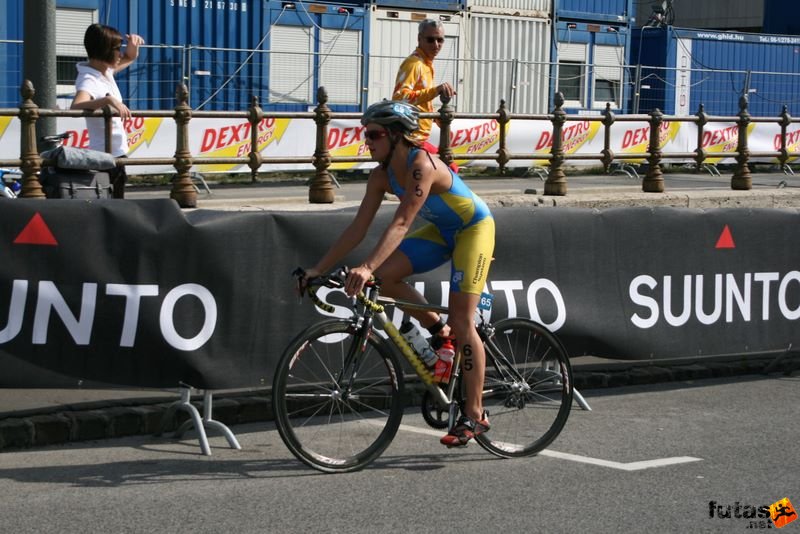 Triathlon World Championship Elite Women bicycle race, triathlon_budapest_8069.jpg