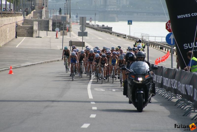 Triathlon World Championship Elite Women bicycle race, triathlon_budapest_8076.jpg
