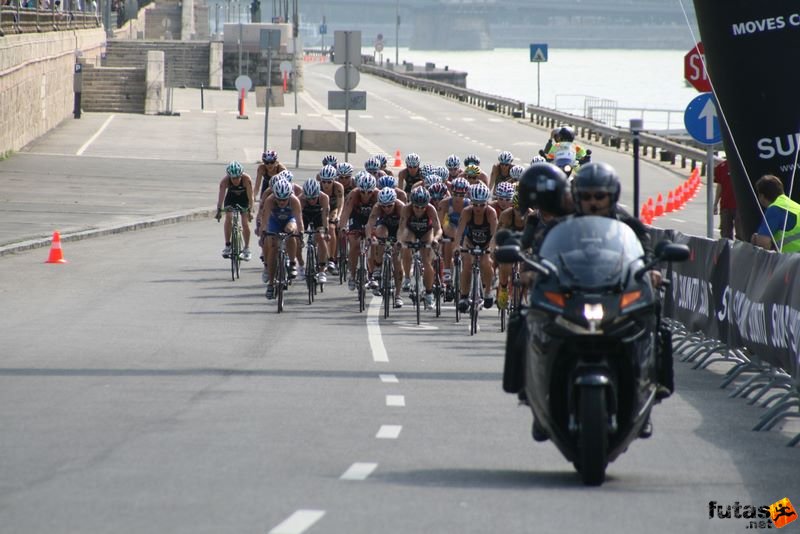 Triathlon World Championship Elite Women bicycle race, triathlon_budapest_8077.jpg