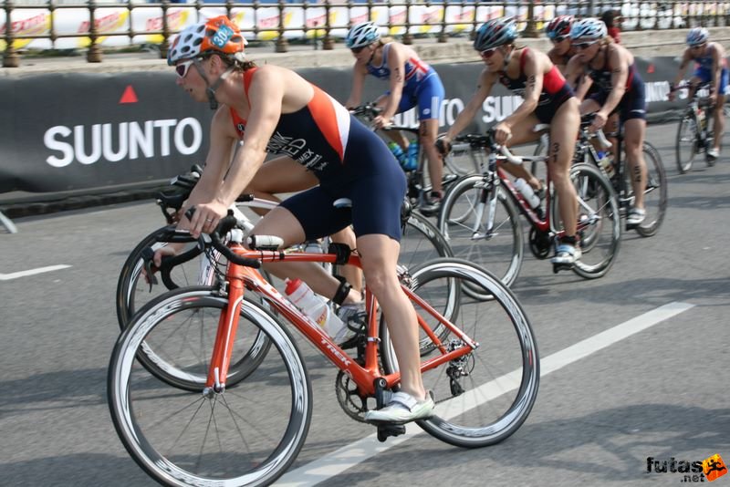 Triathlon World Championship Elite Women bicycle race, LISA MENSINK	NED