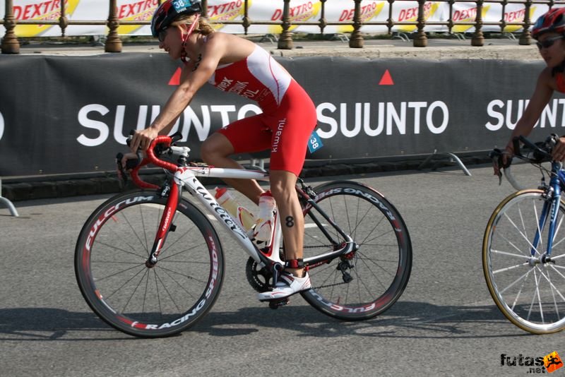 Triathlon World Championship Elite Women bicycle race, triathlon_budapest_8103.jpg