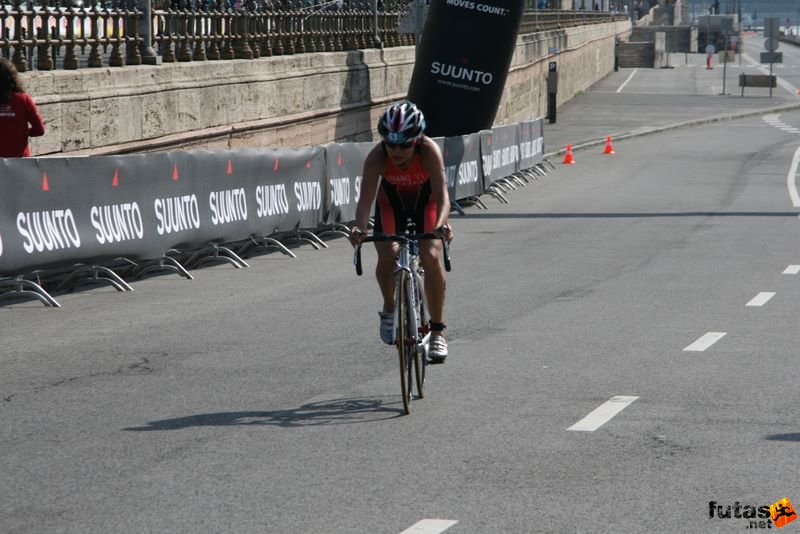 Triathlon World Championship Elite Women bicycle race, triathlon_budapest_8106.jpg