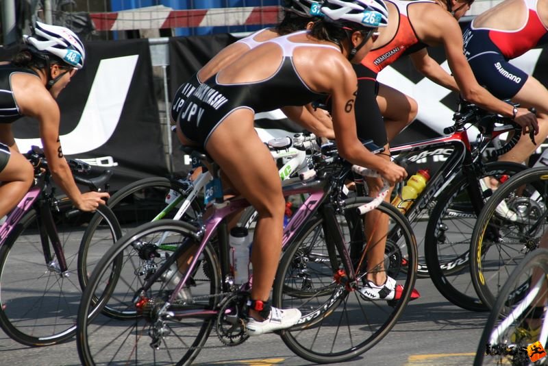 Triathlon World Championship Elite Women bicycle race, triathlon_budapest_8120.jpg