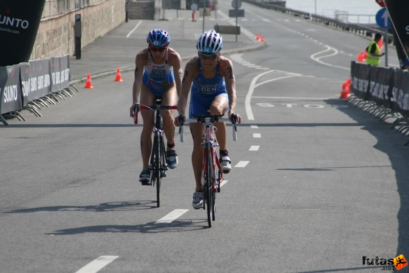 Triathlon World Championship Elite Women bicycle race, triathlon_budapest_8135.jpg