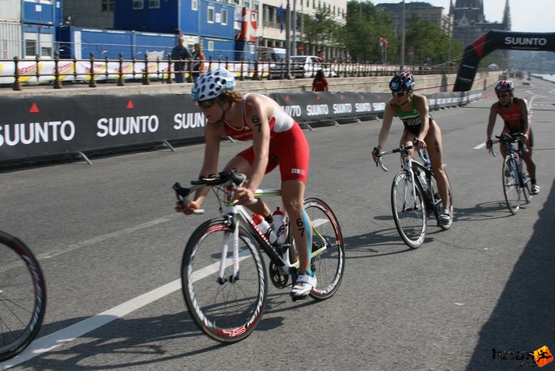Triathlon World Championship Elite Women bicycle race, triathlon_budapest_8142.jpg
