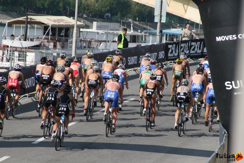 Triathlon World Championship Elite Women bicycle race, triathlon_budapest_8162.jpg