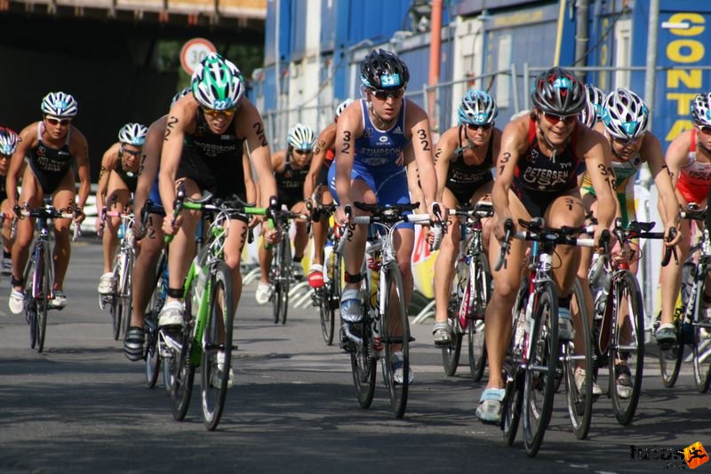 Triathlon World Championship Elite Women bicycle race, triathlon_budapest_8171.jpg