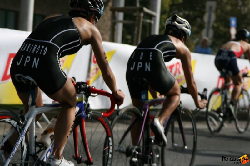 Triathlon World Championship Elite Women bicycle race, triathlon_budapest_8176.jpg