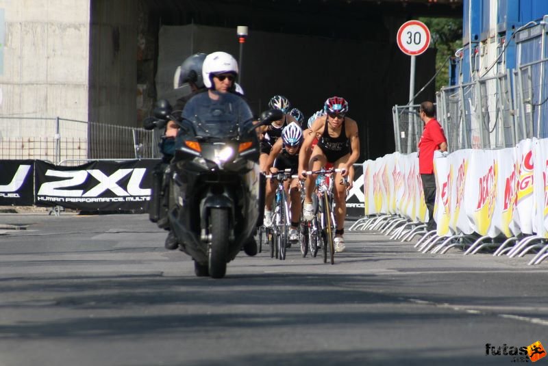 Triathlon World Championship Elite Women bicycle race, ANDREA HEWITT