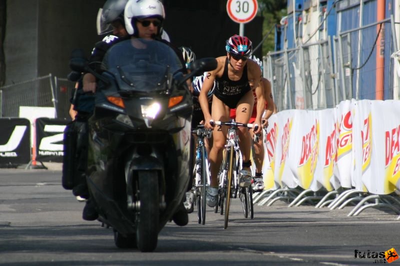 Triathlon World Championship Elite Women bicycle race, ANDREA HEWITT NZL