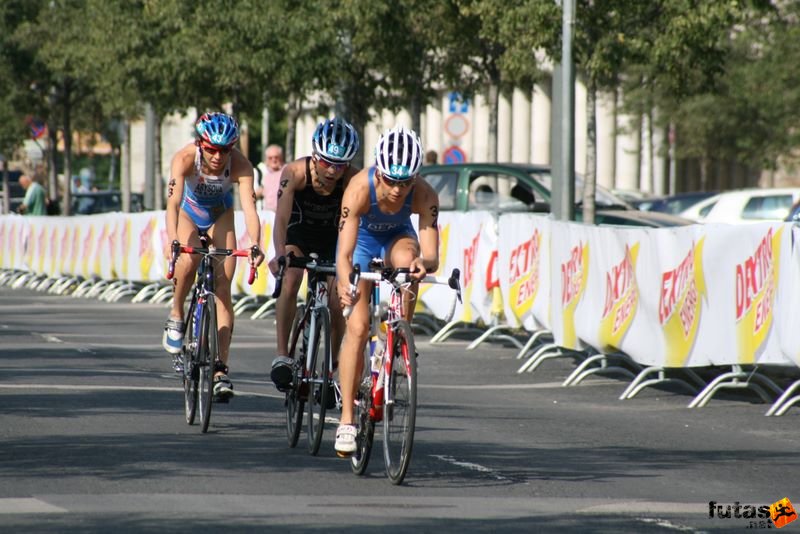 Triathlon World Championship Elite Women bicycle race, triathlon_budapest_8196.jpg