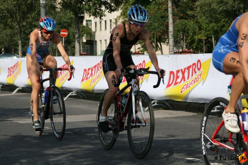 Triathlon World Championship Elite Women bicycle race, triathlon_budapest_8198.jpg
