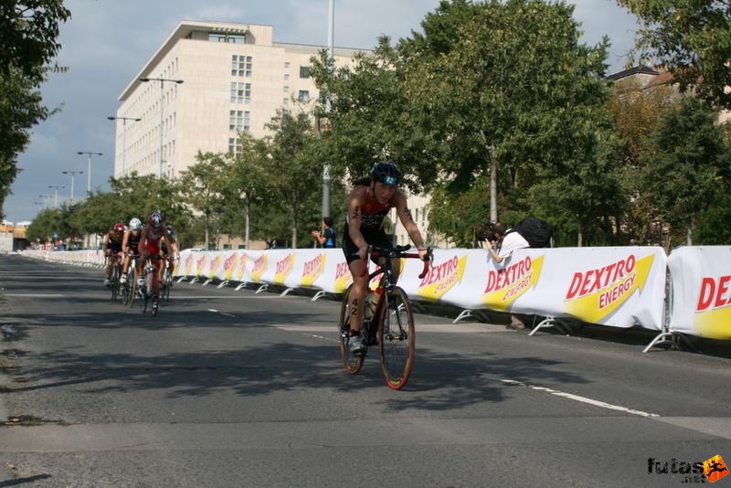 Triathlon World Championship Elite Women bicycle race, triathlon_budapest_8201.jpg