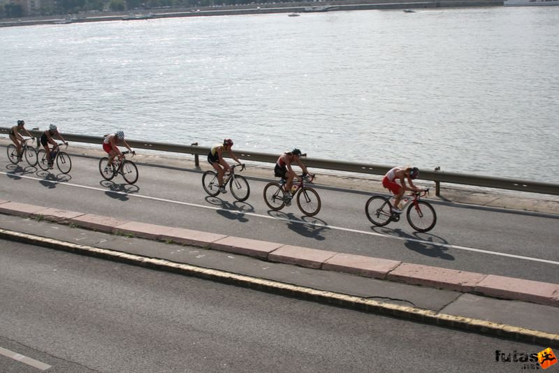 Triathlon World Championship Elite Women bicycle race, BICYCLE RACE , Duna