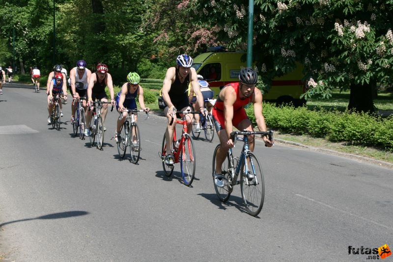 Triatlon Tour Budapest Margitsziget, triatlon kerékpárosok