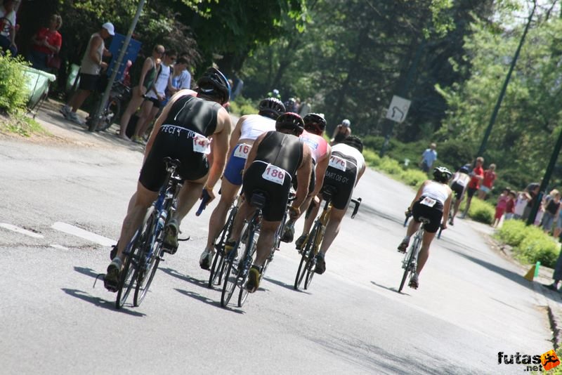 Triatlon Tour Budapest Margitsziget, triatlon kerékpárosok