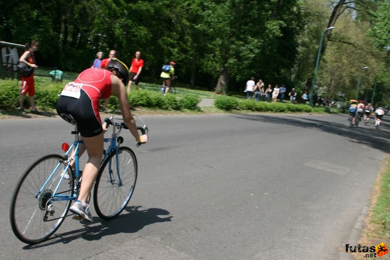 Triatlon Tour Budapest Margitsziget, NOÉMI triatlon kerékpározás