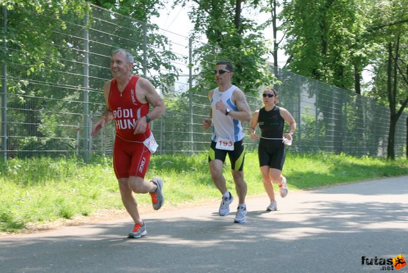 Triatlon Tour Budapest Margitsziget, BÖDI SÁNDOR, SZECSEI JÓZSEF triatlon futók