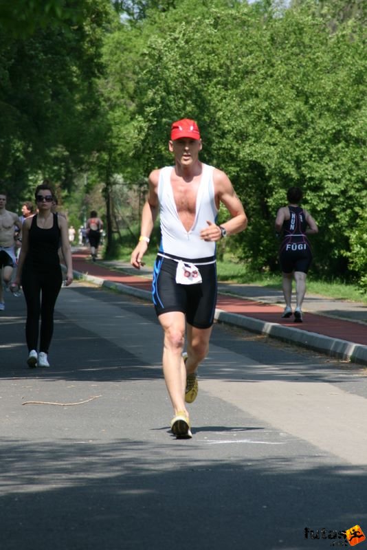 Triatlon Tour Budapest Margitsziget, MOLNÁR ZSOLT triatlon futás Margitsziget